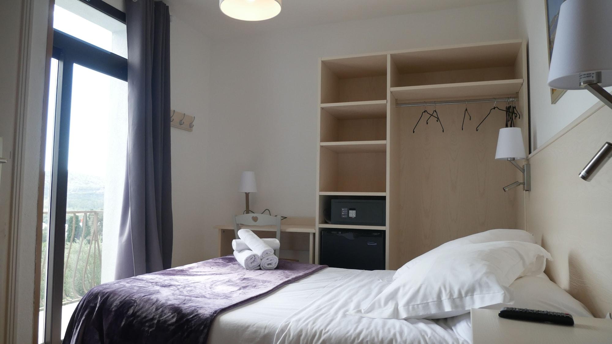 Corsica Hostel Porto-Vecchio, Partie Dortoirs エクステリア 写真