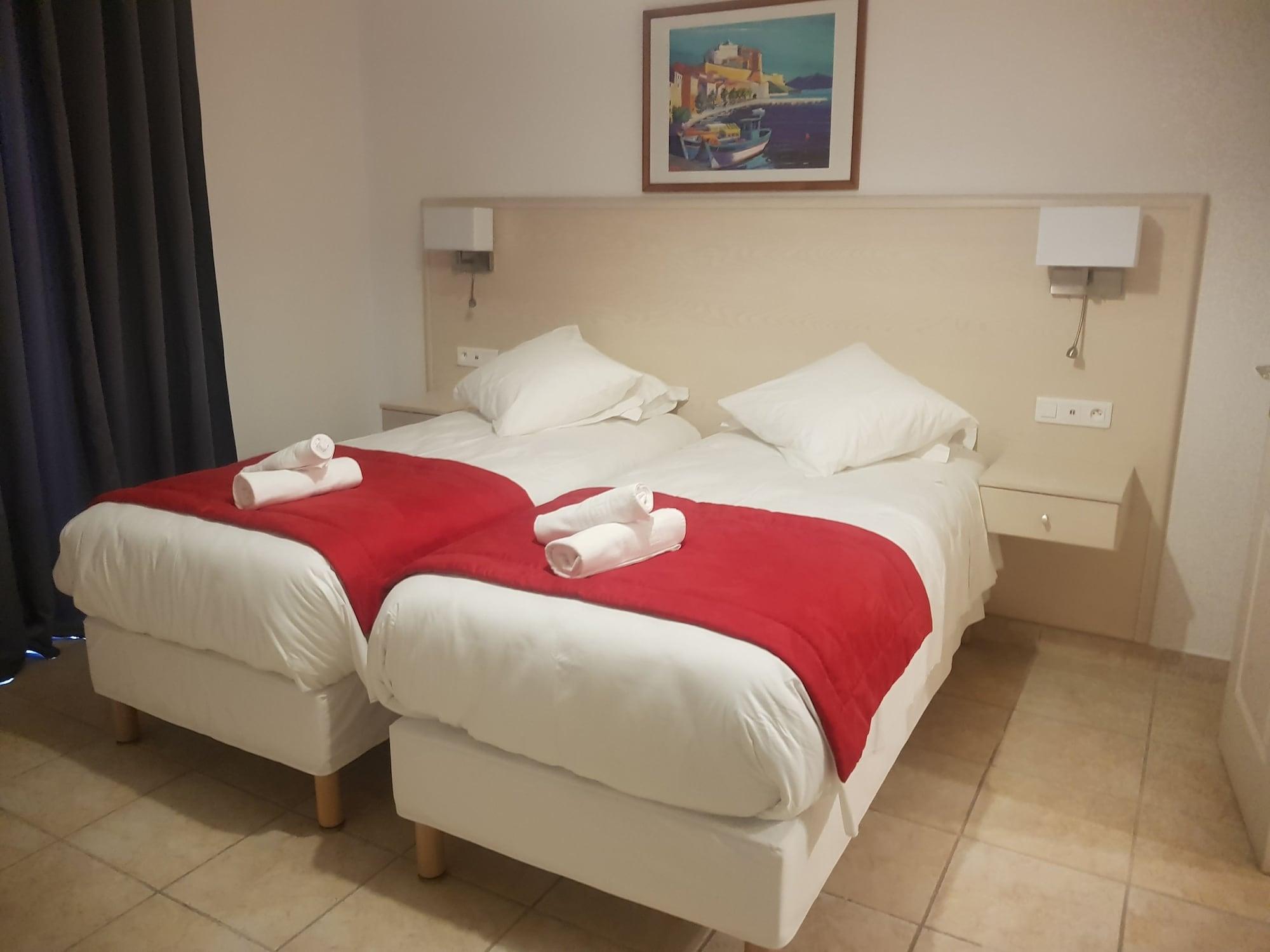 Corsica Hostel Porto-Vecchio, Partie Dortoirs エクステリア 写真