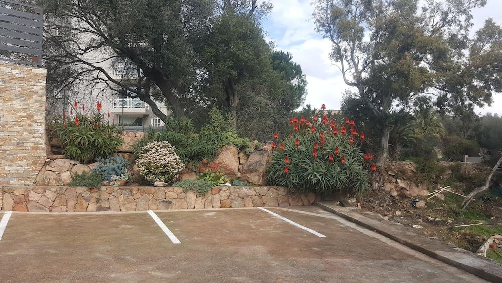 Corsica Hostel Porto-Vecchio, Partie Dortoirs エクステリア 写真