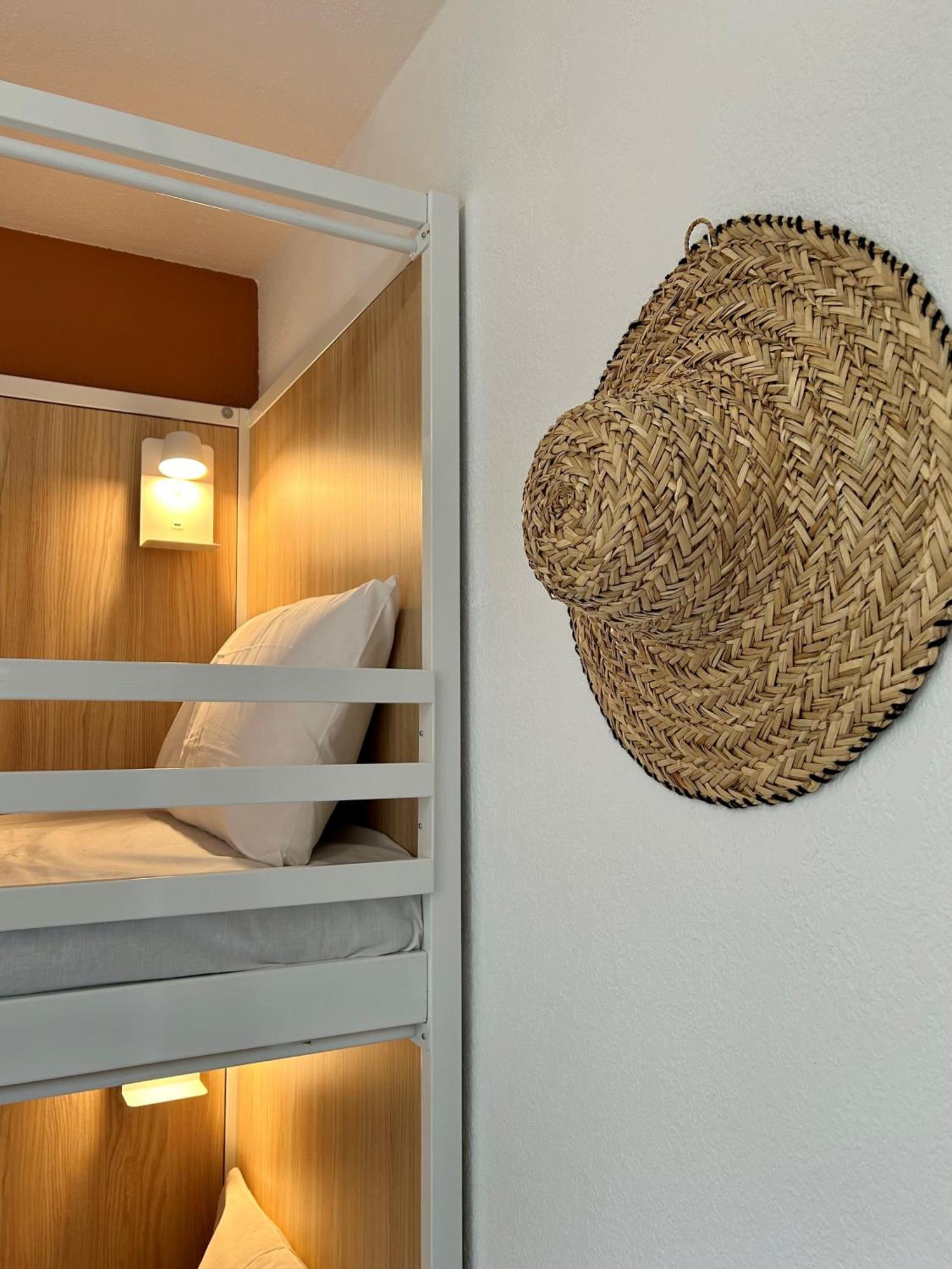 Corsica Hostel Porto-Vecchio, Partie Dortoirs エクステリア 写真